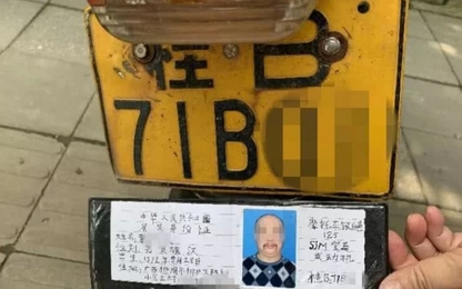 Tài xế Trung Quốc bị giam 15 ngày vì tự chế bằng lái xe máy