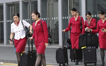 Cathay Pacific thiệt hại hàng trăm triệu USD vì tiếp viên trộm đồ