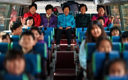 Trường tiểu học Hàn Quốc tuyển người lớn tuổi không biết chữ
