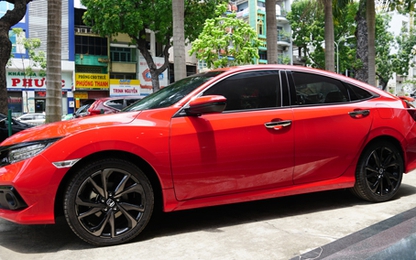 Honda Civic RS 2019 - sedan thể thao lăn bánh hơn 1 tỷ