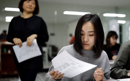 Học sinh Nhật Bản đấu tranh để được giữ màu tóc thật
