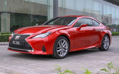 Lexus RC300 giá 3,3 tỷ - coupe thể thao cho khách hàng trẻ