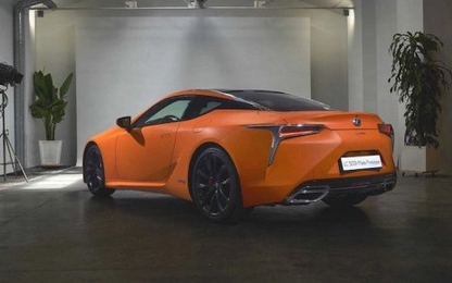 Lexus LC được bổ sung màu sơn cam Space Orange rực rỡ hơn