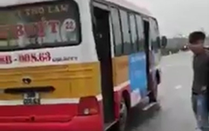 Đình chỉ lái xe buýt đánh nhau với hành khách