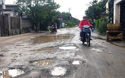 Quảng Nam: Người dân bất an vì đường nát, cầu mục