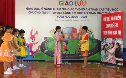 Toyota đồng hành giáo dục kỹ năng ATGT cho học sinh tại Bình Phước