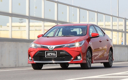 Dọn kho chờ bản mới, Toyota Corolla Altis giảm giá đến 70 triệu đồng