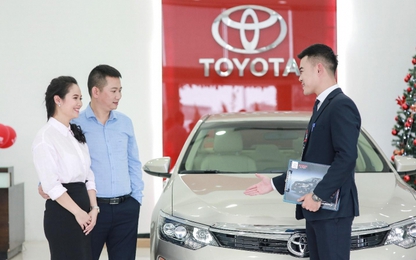 Nhiều ưu đãi hấp dẫn chờ người mua xe tại các đại lý của Toyota