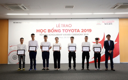Toyota Việt Nam trao 200 suất học bổng cho sinh viên ngành kỹ thuật