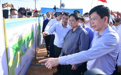 Thủ tướng Phạm Minh Chính yêu cầu đẩy nhanh tiến độ sân bay Long Thành