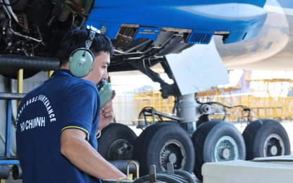 Vietnam Airlines hợp tác đào tạo kỹ sư bảo dưỡng máy bay