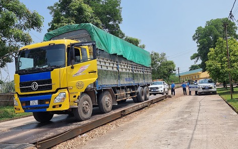 Thái Nguyên: Xử lý vi phạm tải trọng xe