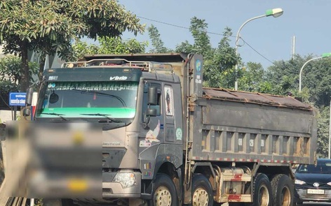 Video xe "hổ vồ" hết đăng kiểm, dấu hiệu cơi nới thành thùng chở "có ngọn" tung hoành trên quốc lộ ở Nam Định