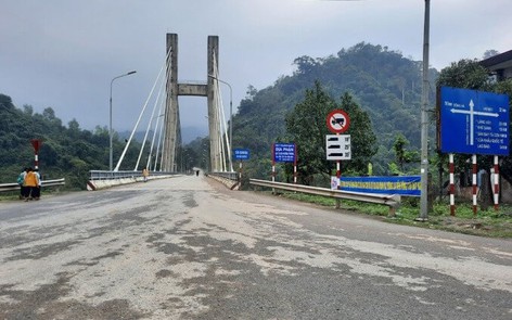 Kiểm tra hệ thống cầu trên đường Hồ Chí Minh nhánh Tây