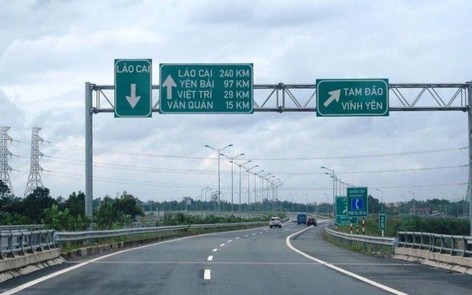 Xe tải quá khổ đe dọa an toàn dân cư tại Hạ Long 10 Xe tải quá khổ đe dọa an toàn dân cư tại Hạ Long