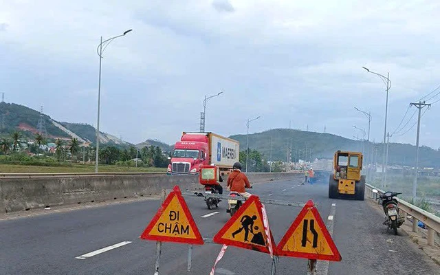 Khắc phục hư hỏng, đảm bảo ATGT trên QL1 và QL1D