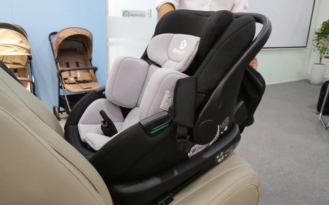 Quy định về thiết bị an toàn cho trẻ em trên ô tô sẽ có hiệu lực vào đầu năm 2026