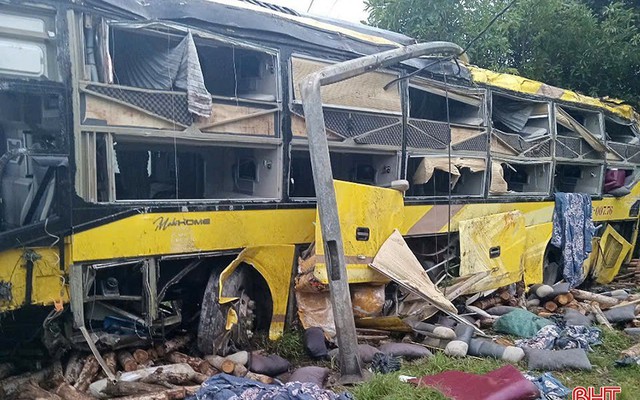 Xe khách gây tai nạn ở Hà Tĩnh: Phù hiệu kinh doanh đã hết hiệu lực