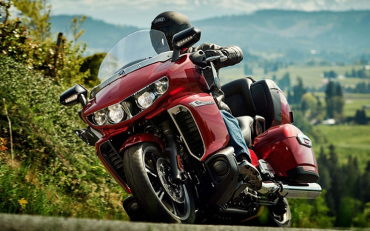 Yamaha Star Venture cạnh tranh 'vua đường trường' Goldwing