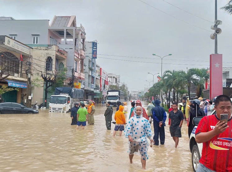 mưa lớn khu vực Nam Trung bộ