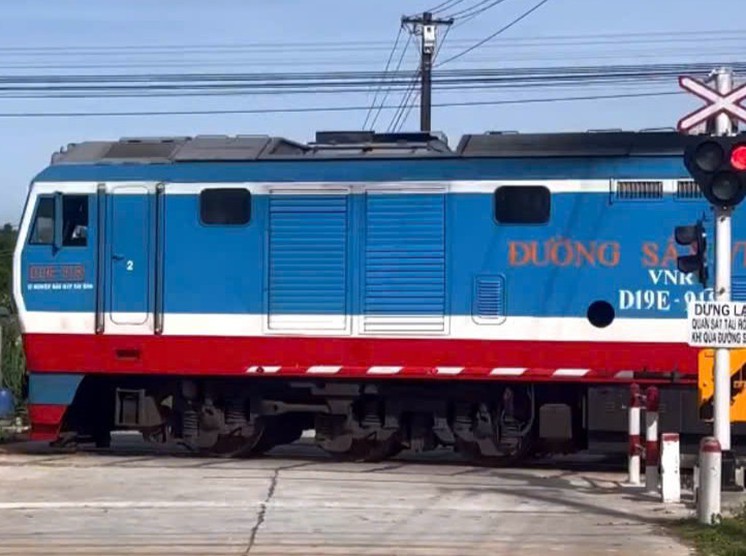 đầu tư xây dựng đường ngang