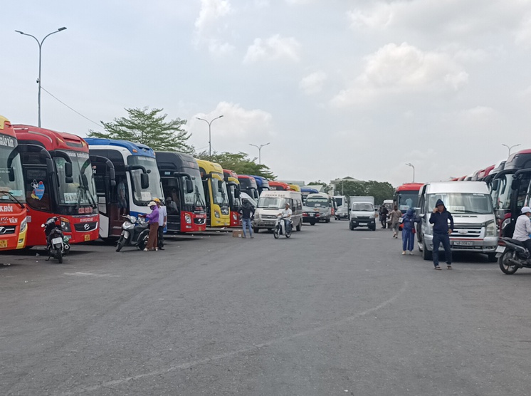 thu hồi loạt phù hiệu ô tô kinh doanh vận tải