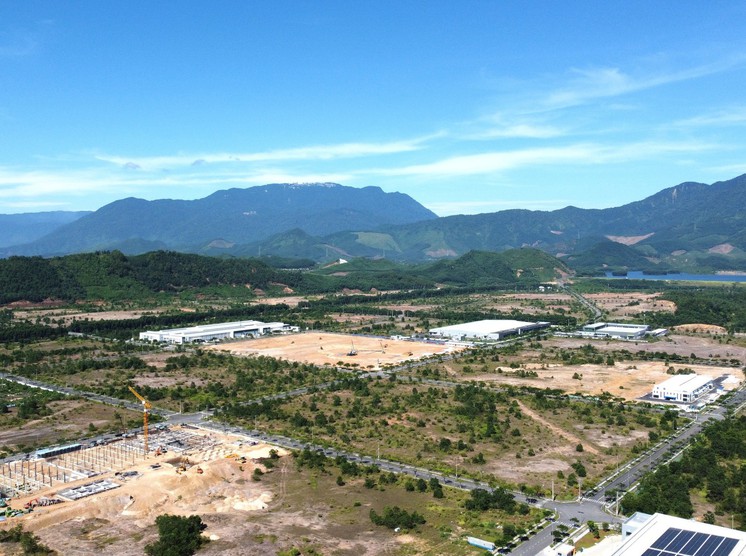 Đà Nẵng, Quảng Ngãi